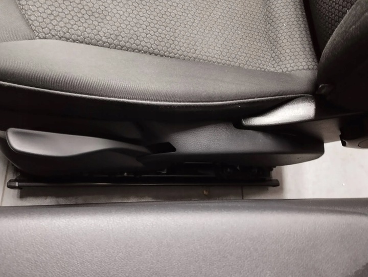 фото №9, Audi a1 8x 3 дверь сиденья обшивки сиденье