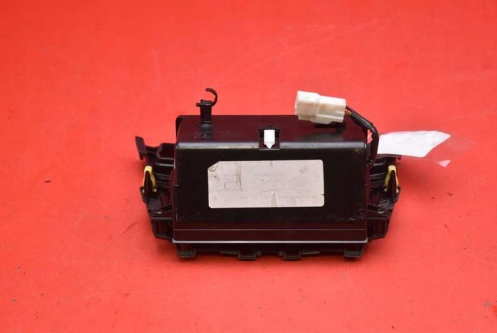 фото №5, Попільничка 58804-05040 toyota avensis t27 09-11