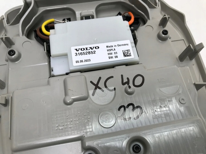 фото №4, Volvo xc 40 xc40 2023 лампа освітлення кабіни інтер'єру 31652852 32392103