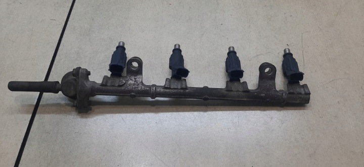 фото №6, Топливная рейка toyota yaris 1.0 23250-0j010