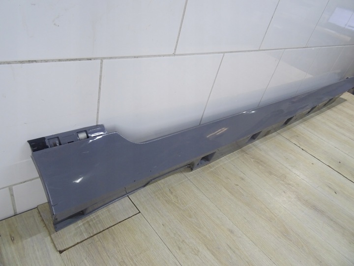 фото №1, Планка порогова права 3g0 3g0853858f b8 passat