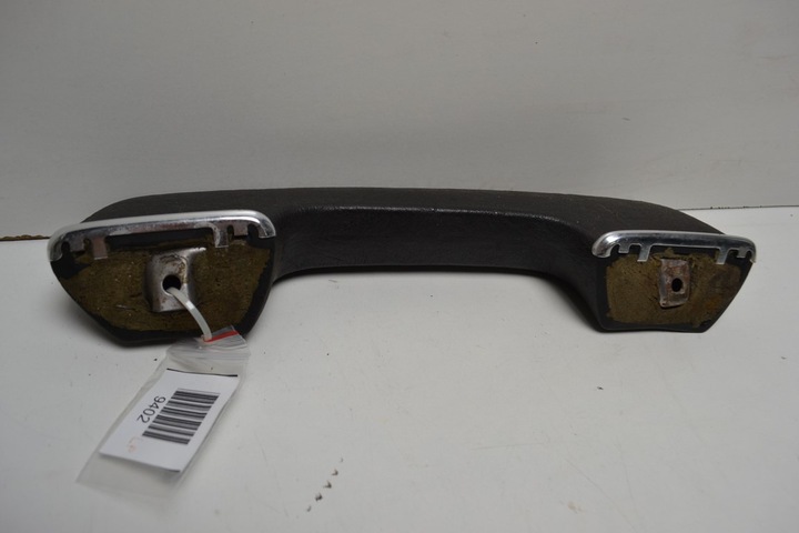 фото №4, Mercedes w123 держатель подлокотник дверь левый перед