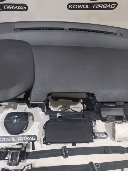 фото №6, Toyota corolla cross usa торпедо консоль подушка  подушки ремені оригінал