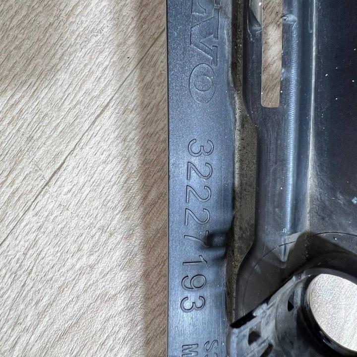 фото №15, Volvo xc90 ii r design спойлер диффузор бампера зад 32227193 2015-2019