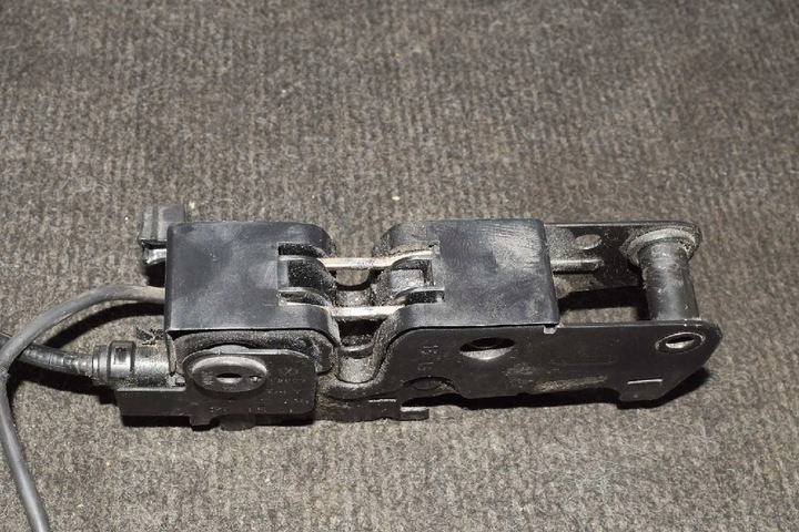 фото №6, Audi a5 s5 8t8 замок капота 8k2823746 3.0 бензин 245kw 2015 rhd