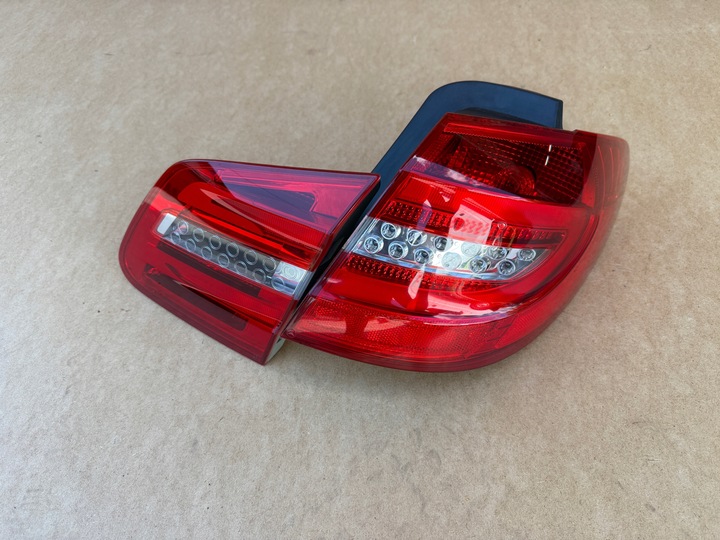 фото №1, Лампа задняя led правая левая mercedes w246 b-klasa