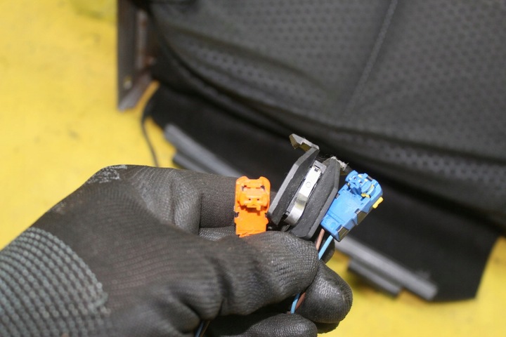 фото №8, Спинка сидіння лівий перед megane ii