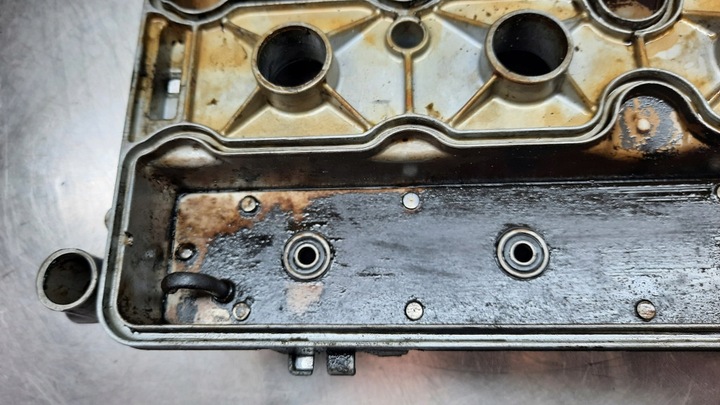 фото №10, Кришка клапанів 90470439 opel astra g 1.6 16v