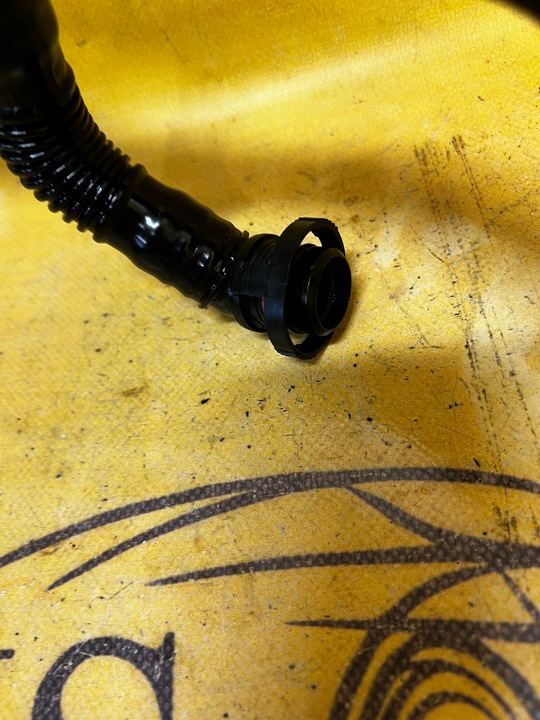 фото №8, Шланг вентиляционный, отводной porsche 991 911 gts 3.0