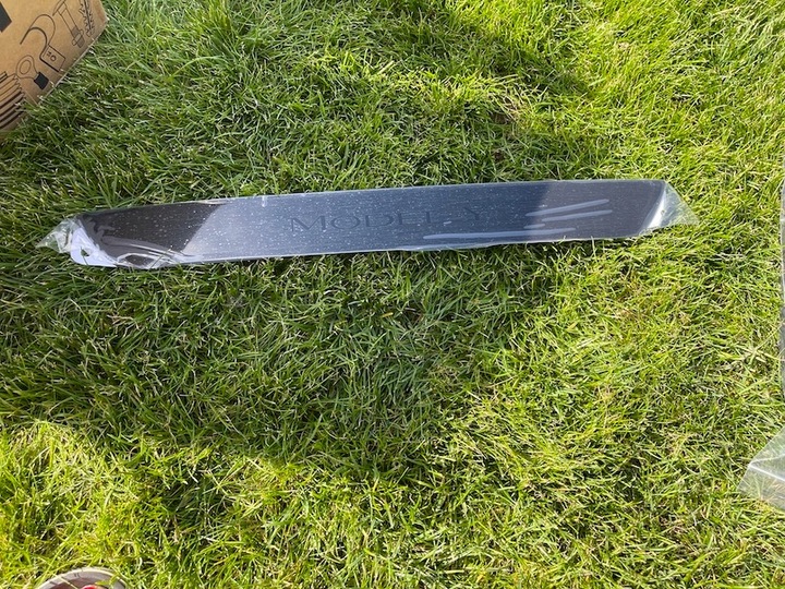 фото №1, Tesla модель y планка порогова передня ліва оригінал