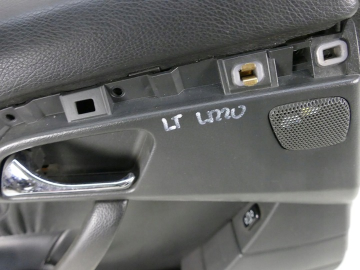 фото №15, Mercedes s w220 боковина двері лівий зад чорна шкіра a2207302170