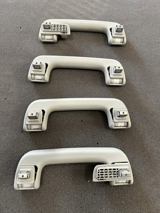 фото №8, Ручка держатель потолок a6 c8 идеальные комплект