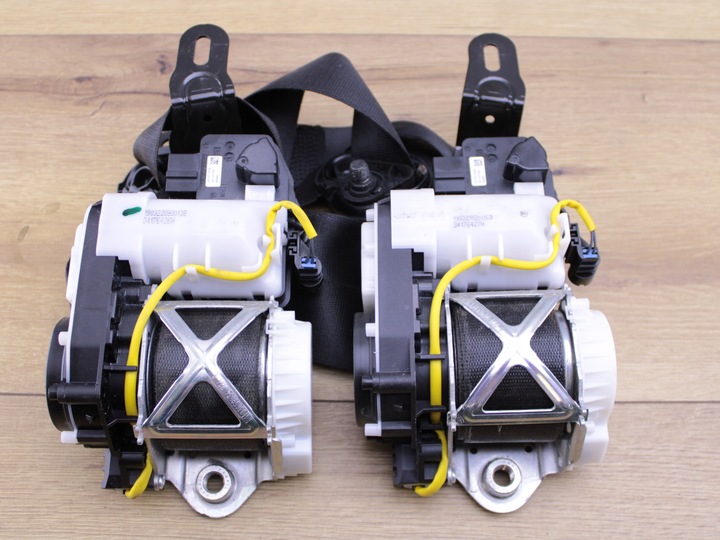 фото №1, Mercedes w213 e-klasa pas безпеки доводчик асистент оригінальний праві