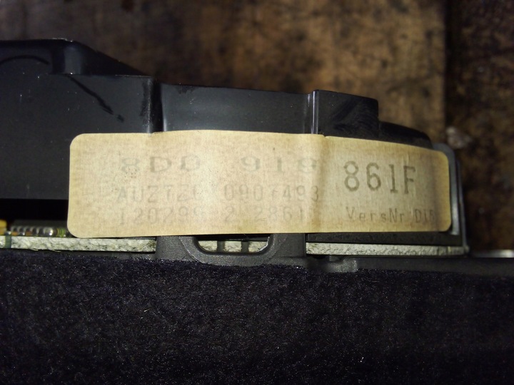 фото №10, Спідометр  манометр audi оригінальний номер 8d0919861f 81071431