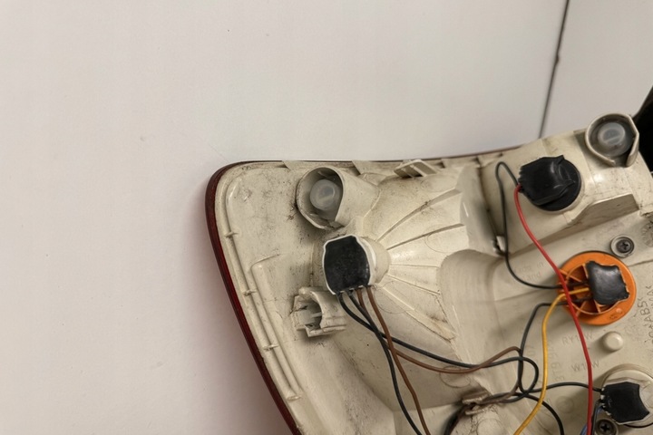 фото №8, Лампа правая задняя skoda superb ii 3t4 3t9945096 2.0l дизель 125kw 2012