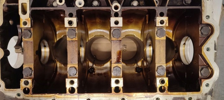фото №16, Blok низ двигуна bmw e90 2,0i
