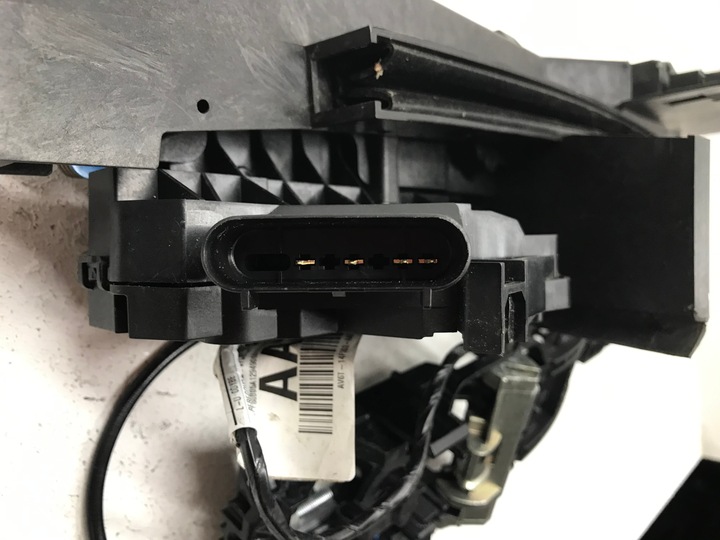фото №3, Ford c-max mk2 замок двері правий перед 4 pin eu