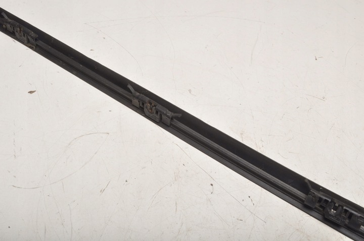 фото №8, Volvo s60 v60 планка скла 30753985 ліва