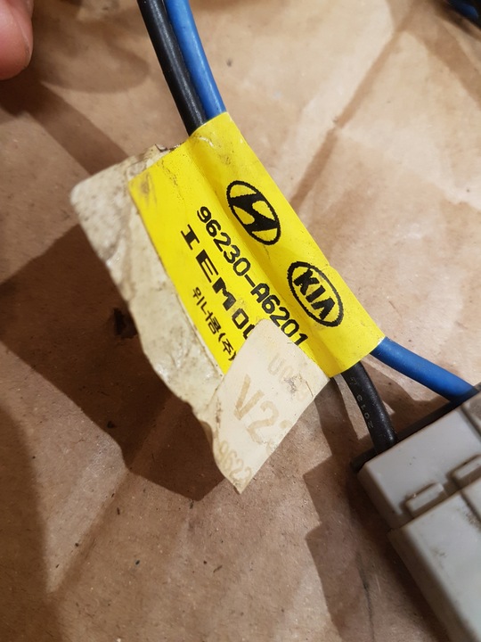 фото №6, Hyundai i30 ii шланг установка антени навігації