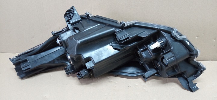 фото №8, Toyota yaris iv 4 19- лампа фара праві перед лінза koito k0-6 eu