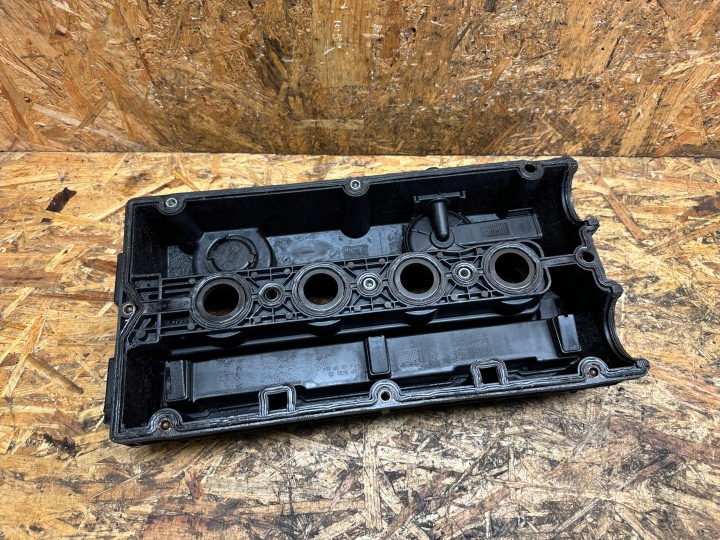 фото №6, Крышка клапанов opel astra 1.6 z16xep 55556284