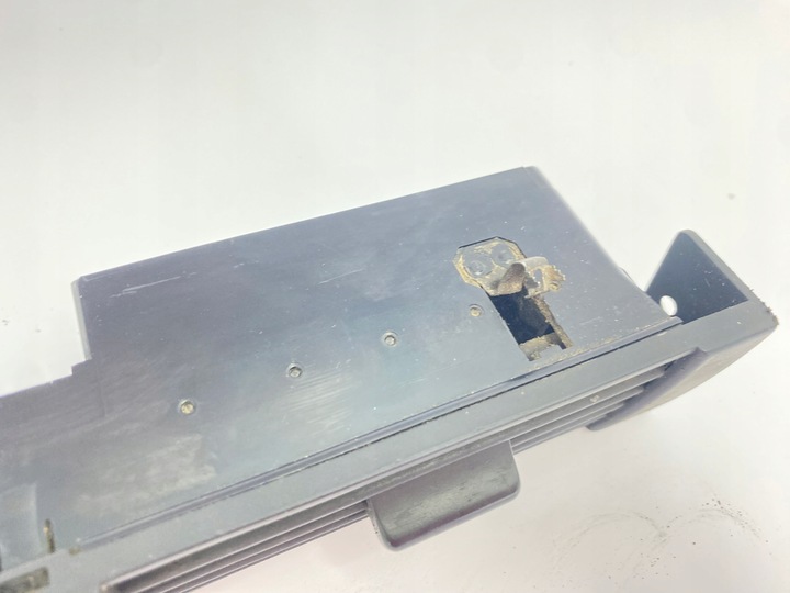 фото №8, Середня решітка повітропровід w панель приладів mercedes w124 sedan купе універсал cabrio