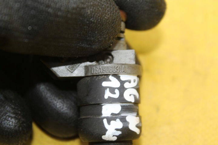 фото №6, Инжектор форсунка 06a906031a a3 8l 1.8 b agn