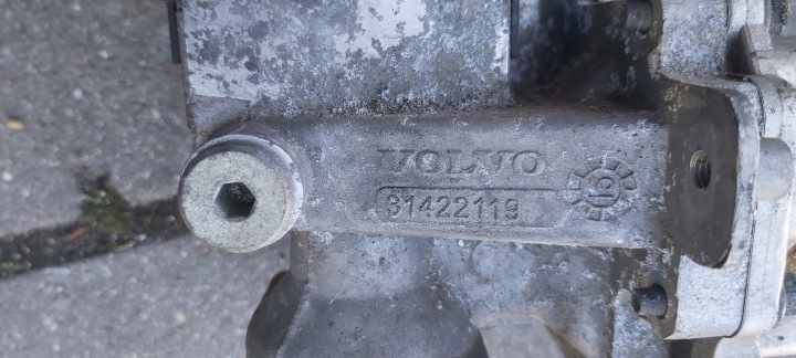 фото №9, Volvo v70 v60 v40 2,0d радіатор вихлопних газів egr 31422315