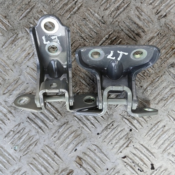 фото №1, Hyundai kona петлі двері лівий зад 2021r