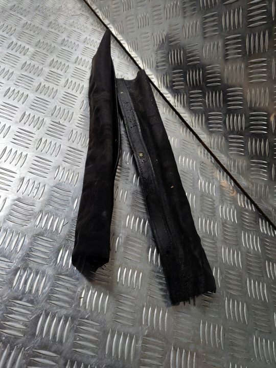 фото №1, Ford mustang 2014 cabrio маскувальна накладка дах планка