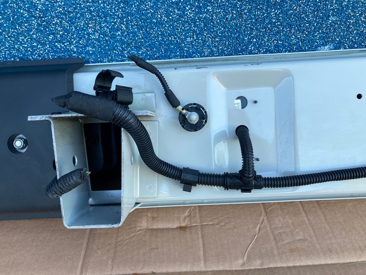 фото №12, T5 transporter рестайлинг 10- бампер задний балка лампы зад рама кузовной новая