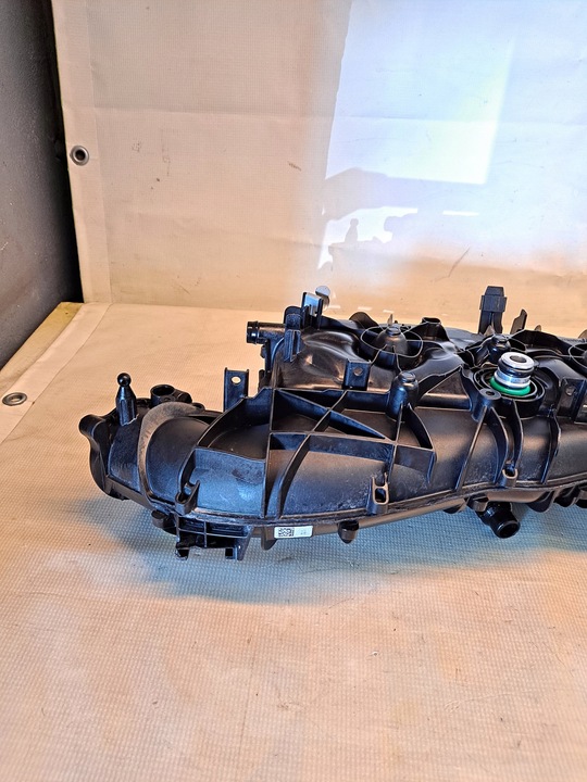 фото №6, Коллектор всасывающий bmw g30 g31 530e 8647975