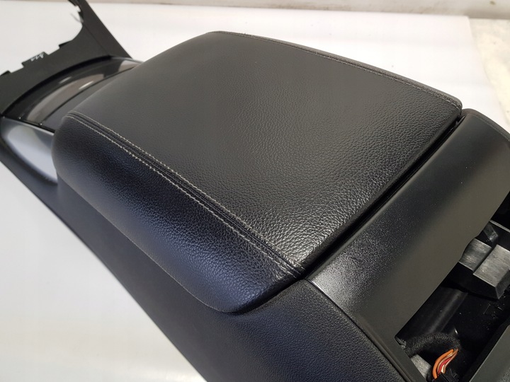 фото №10, Підлокітник mercedes w251 тунель середній