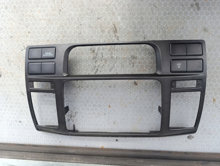 фото №1, Vw t5 рестайлинг рамка консоли радио