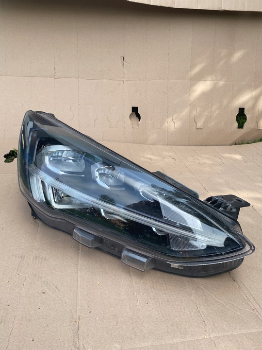 фото №1, Ford focus mk4 повний led лампа права mx7b-13e014-ce