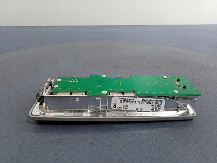 фото №4, Bmw x3 f25 лампа потолок зад правая 9216624