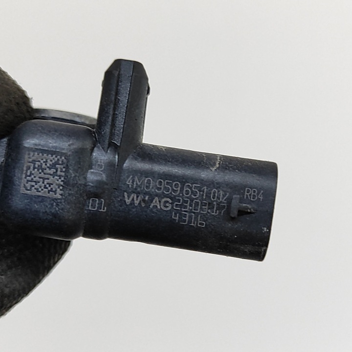 фото №6, Audi a4 allroad b9 2017 перед сторона левая датчик удара подушка безопасности