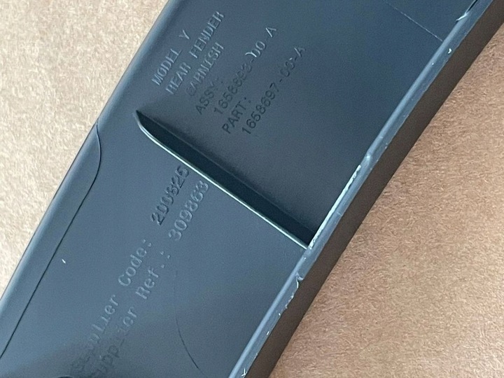 фото №14, Накладка планка крыльев левый зад 1658693-00-a 165869300a tesla модель y