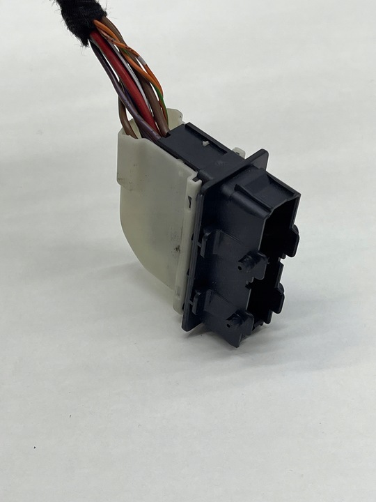 фото №13, Audi volkswagen seat skoda штекер разъём соединитель дверь + шланг 4h0972701