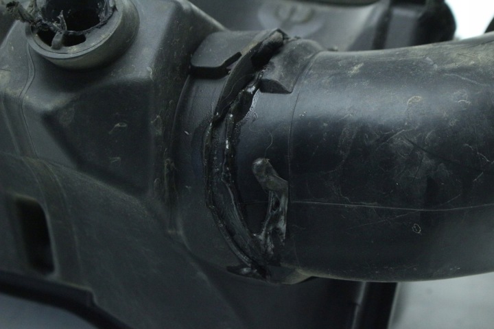 фото №10, Корпус фильтра воздуха v758962580 citroen c4 grand picasso i 1.6 vti