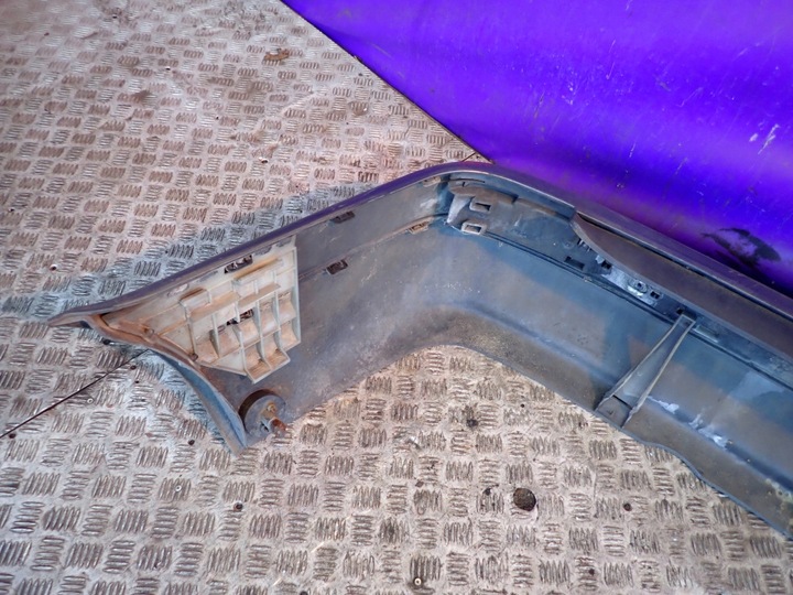 фото №8, Audi 80 b4 sedan 91-96 бампер зад задній ly7p