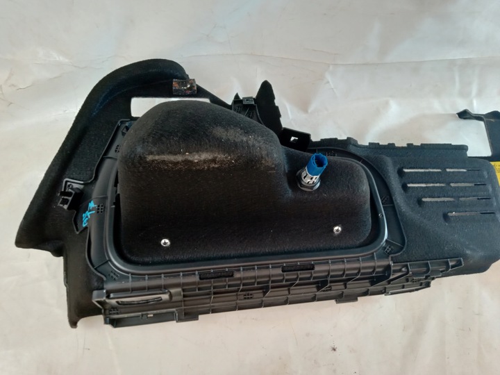 фото №8, Audi a5 cabrio 17- боковина багажника usa