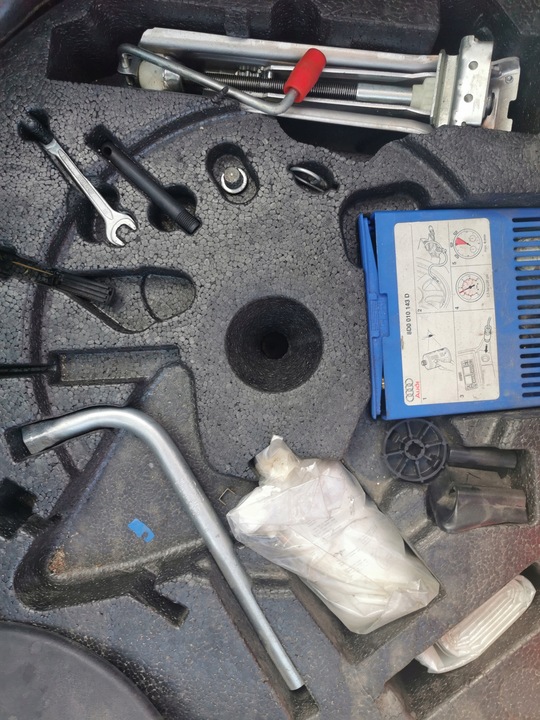 фото №6, Набор napraczy wytłoczka багажника audi tt 8n