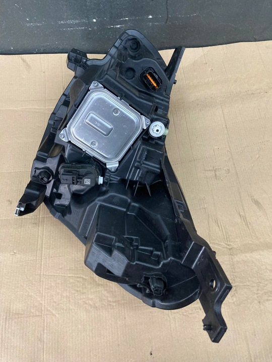 фото №8, Лампа передняя правая renault captur ii 260103444r uk