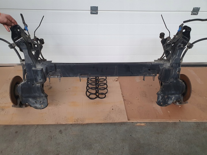 фото №13, Балка подвешивание зад ось диск kompletma peugeot 208 1.2 1.6 ehdi