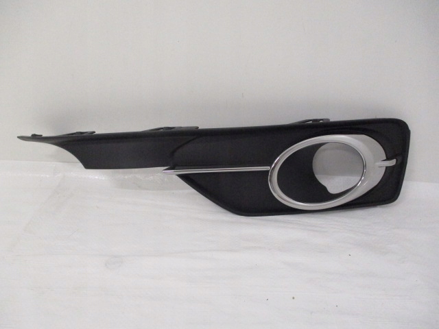 фото №1, Ds4 рестайлинг решётка заглушка галоген правая