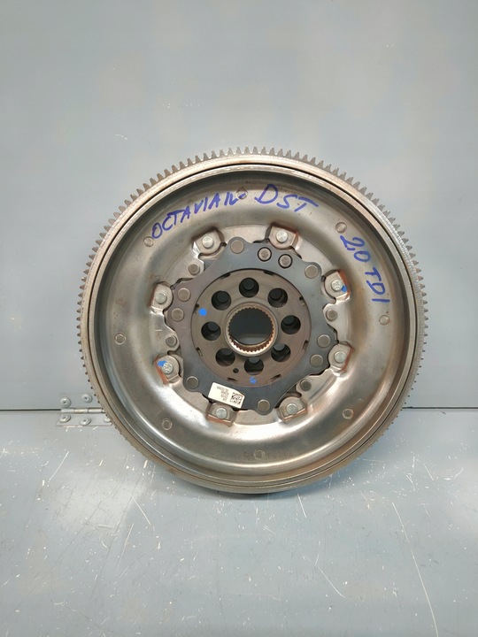 фото №1, Octavia 4 iv golf viii колесо двухмассовый сцепление dst 05l105266k 2.0-tdi