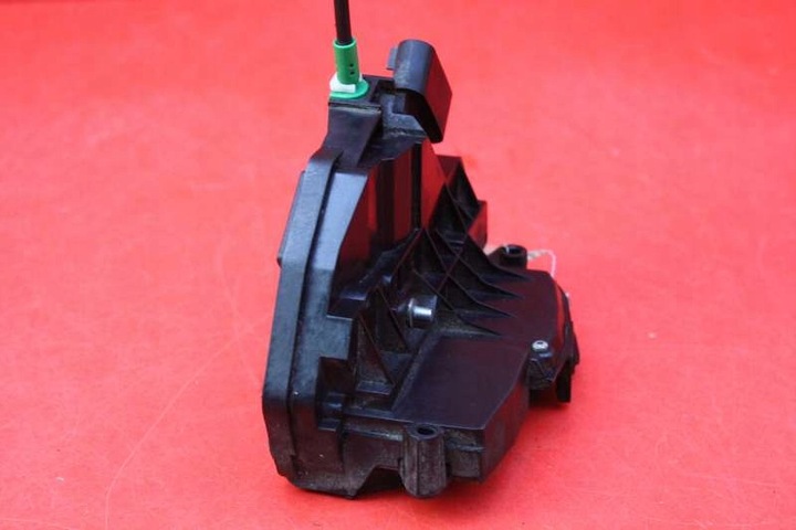 фото №5, Замок двері праві зад задній 8a6a-a24612-ac ford fiesta mk7 5d hb 08-17