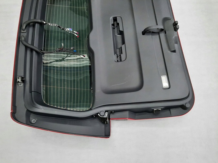 фото №13, Vw id.buzz gtx крышка зад задняя багажника накладка 1t3827025a