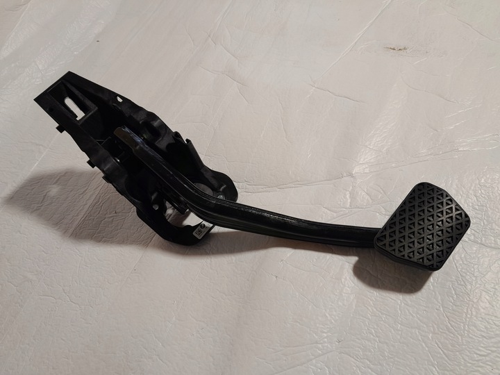 фото №1, Bmw x7 g07 40i педаль тормоза тормоз 6873112